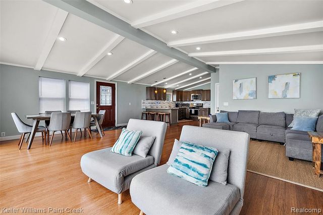 8723 Lakeshore Road, Lexington, MI 48450