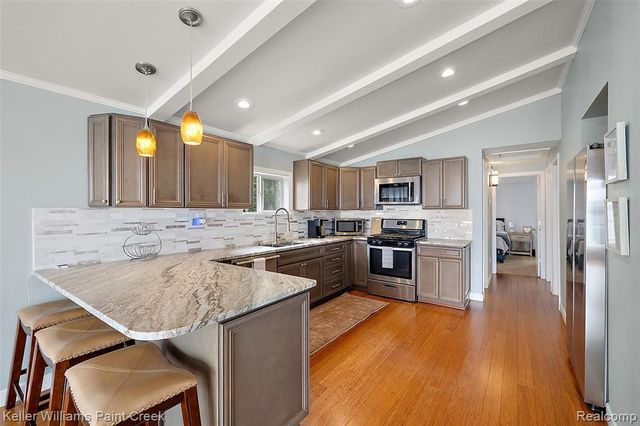 8723 Lakeshore Road, Lexington, MI 48450