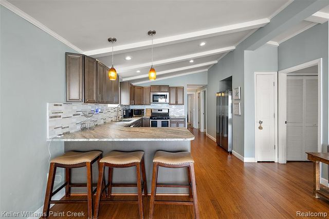 8723 Lakeshore Road, Lexington, MI 48450