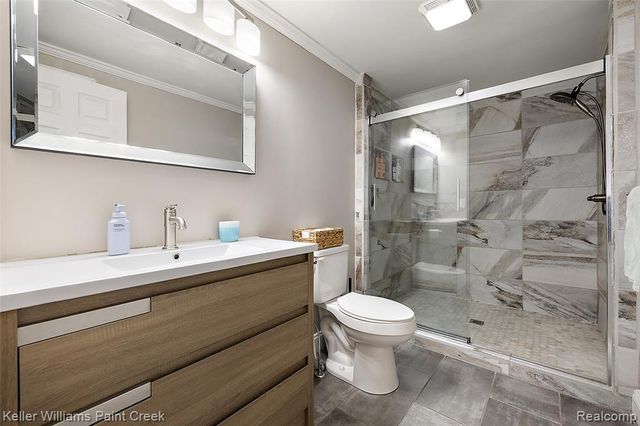 8723 Lakeshore Road, Lexington, MI 48450