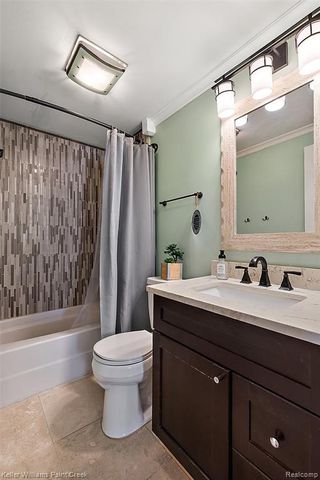 8723 Lakeshore Road, Lexington, MI 48450