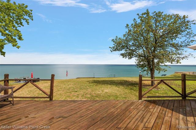 8723 Lakeshore Road, Lexington, MI 48450