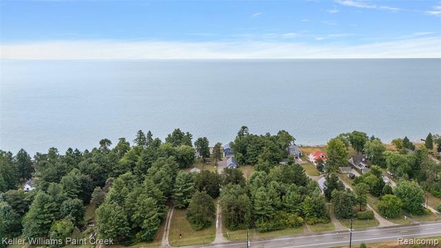 8723 Lakeshore Road, Lexington, MI 48450