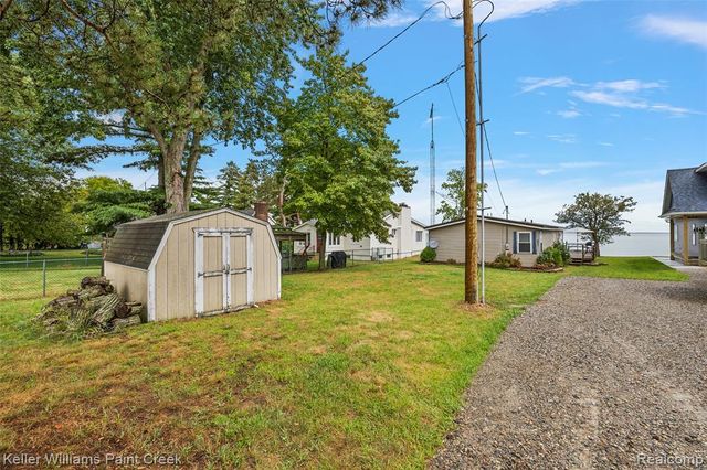 8723 Lakeshore Road, Lexington, MI 48450