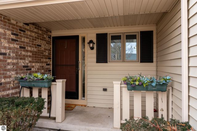 130 Peachwood Lane, Mt Pleasant, MI 48858