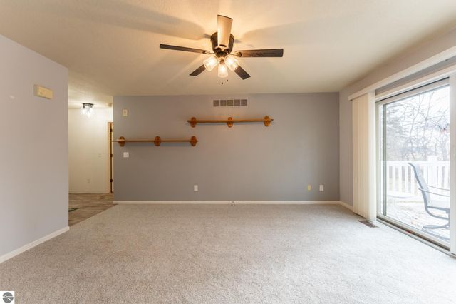 130 Peachwood Lane, Mt Pleasant, MI 48858