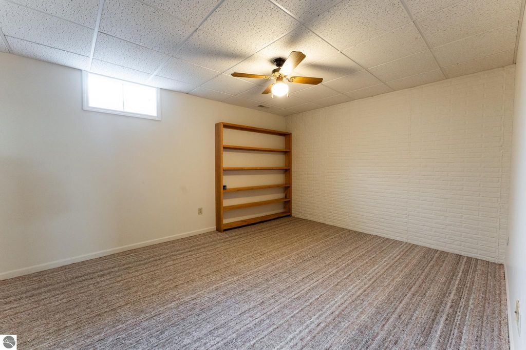 Image 25 of property listing at 130 Peachwood Lane, Mt Pleasant, MI 48858