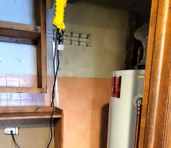 7948 Merrimac Avenue, Burbank, IL 60459