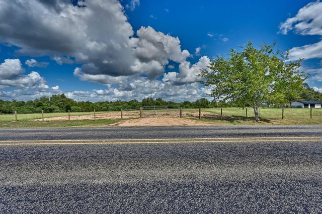 5846 Fm 949, Sealy, TX 77474