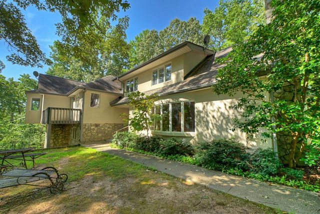 181 Mountain Tops Street, Blue Ridge, GA 30513