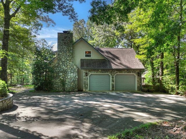 181 Mountain Tops Street, Blue Ridge, GA 30513