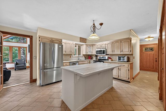 181 Mountain Tops Street, Blue Ridge, GA 30513