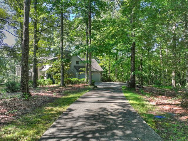 181 Mountain Tops Street, Blue Ridge, GA 30513