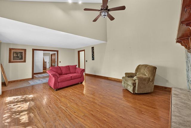 181 Mountain Tops Street, Blue Ridge, GA 30513