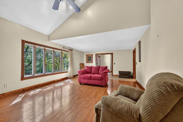 181 Mountain Tops Street, Blue Ridge, GA 30513