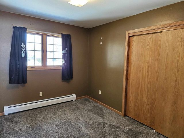 613 MCKINLEY AVENUE, Omro, WI 54963