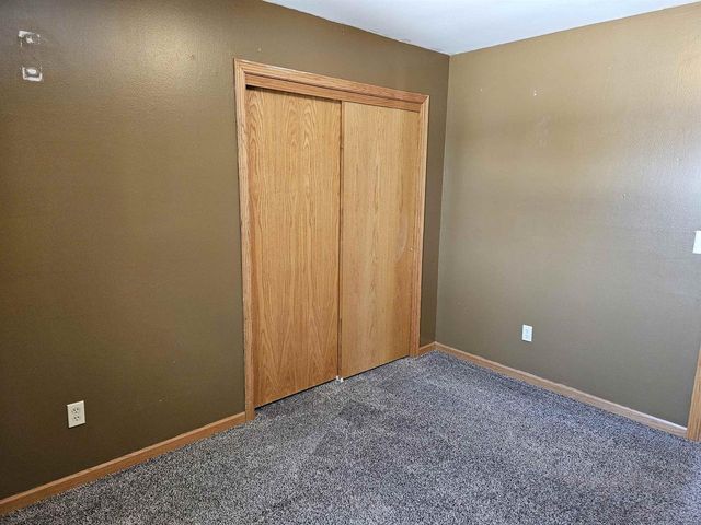 613 MCKINLEY AVENUE, Omro, WI 54963