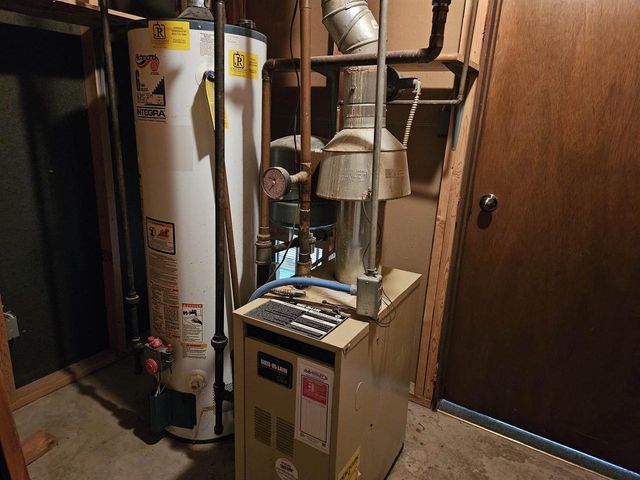 613 MCKINLEY AVENUE, Omro, WI 54963