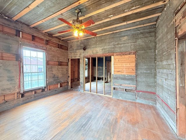 803 Brooks Street, Houston, TX 77009