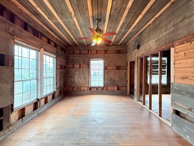 803 Brooks Street, Houston, TX 77009