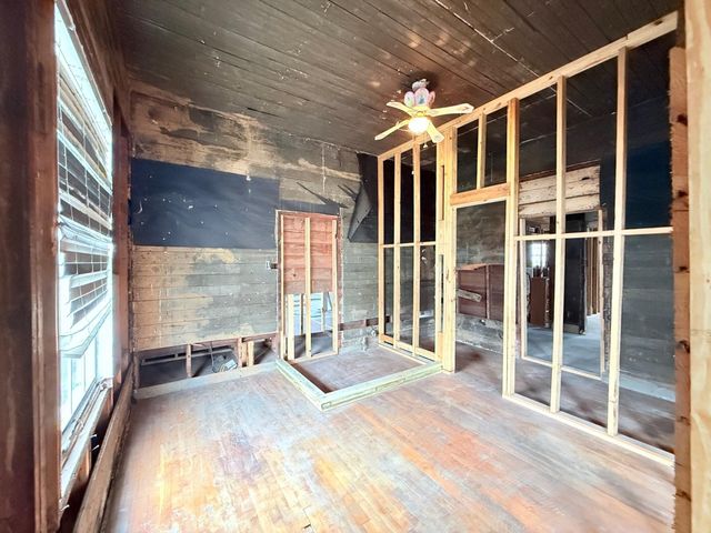 803 Brooks Street, Houston, TX 77009