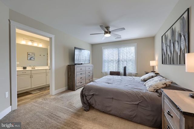 218 SWEET BIRCH LN, Womelsdorf, PA 19567