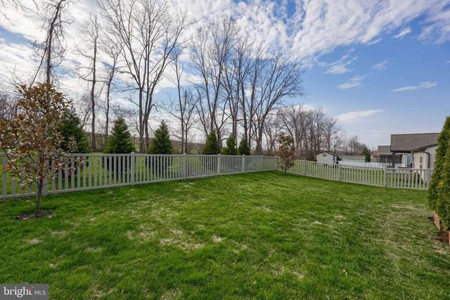 218 SWEET BIRCH LN, Womelsdorf, PA 19567