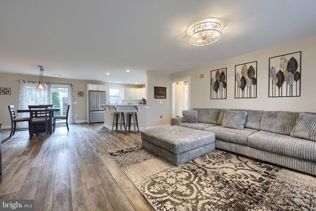 218 SWEET BIRCH LN, Womelsdorf, PA 19567