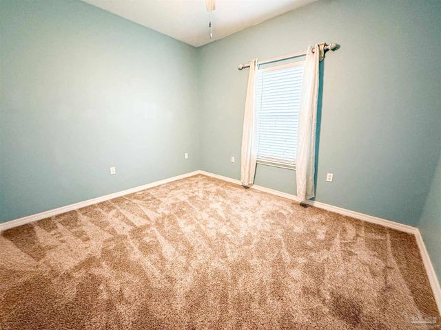 5416 Ponte Verde Dr, Pensacola, FL 32507