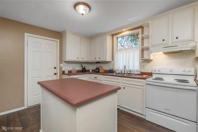 10461 Jersey Gold Road, Keithville, LA 71047