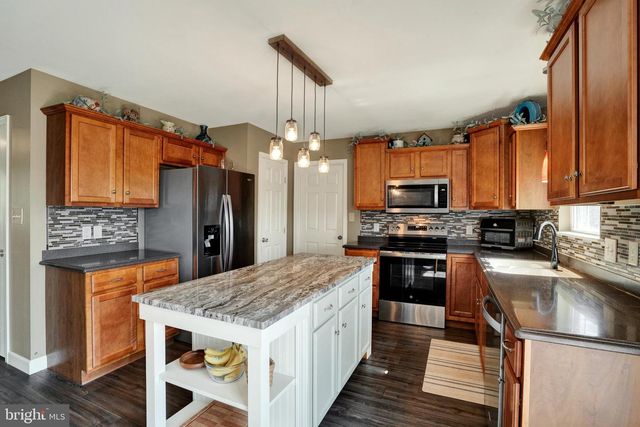 21 HILGERT AVE, Shillington, PA 19607