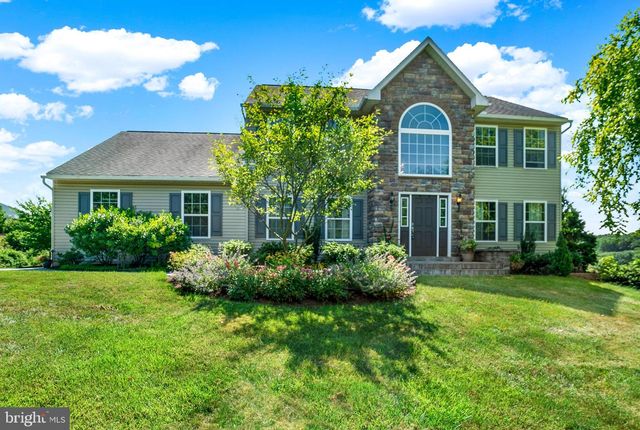 21 HILGERT AVE, Shillington, PA 19607