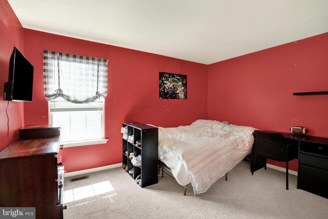 21 HILGERT AVE, Shillington, PA 19607