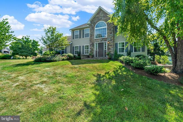 21 HILGERT AVE, Shillington, PA 19607
