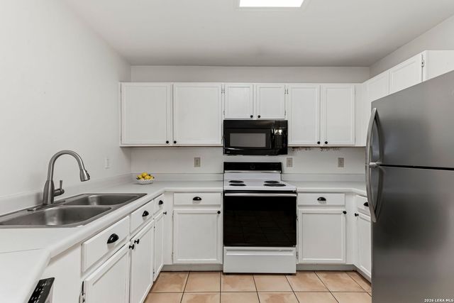 6326 REGENCY LN, San Antonio, TX 78249