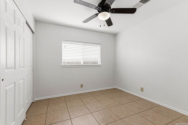 6326 REGENCY LN, San Antonio, TX 78249