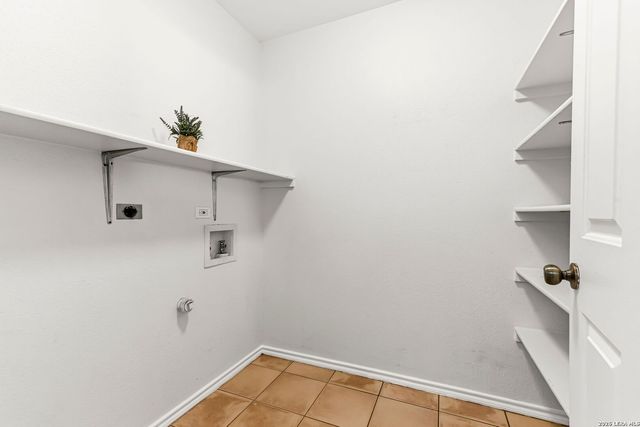 6326 REGENCY LN, San Antonio, TX 78249