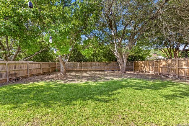 6326 REGENCY LN, San Antonio, TX 78249