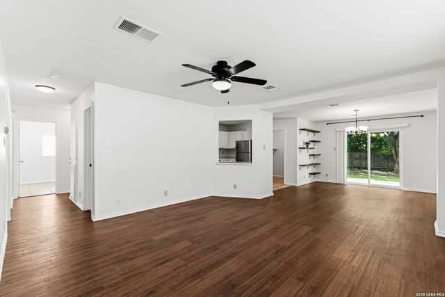 6326 REGENCY LN, San Antonio, TX 78249