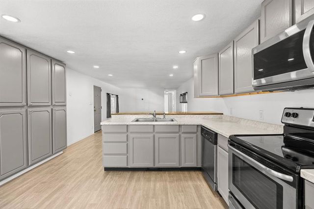 208 S Neyland Rd, Liberty Lake, WA 99019