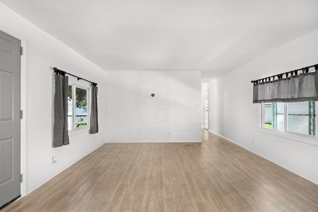 208 S Neyland Rd, Liberty Lake, WA 99019