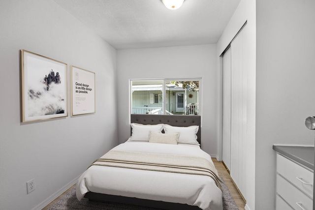 208 S Neyland Rd, Liberty Lake, WA 99019