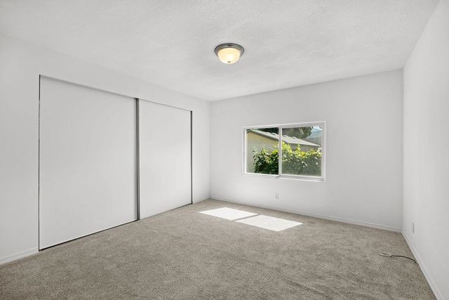208 S Neyland Rd, Liberty Lake, WA 99019