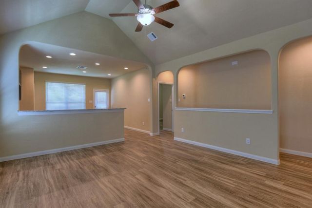 3213 Buttercup Drive, Texas City, TX 77591