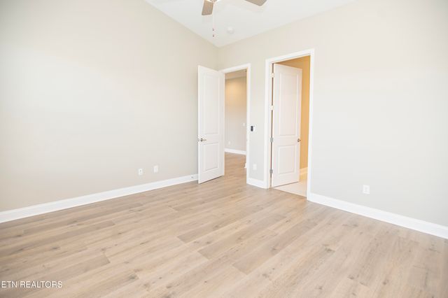 256 Clover Circle, Lenoir City, TN 37772