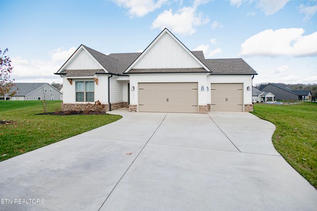 256 Clover Circle, Lenoir City, TN 37772