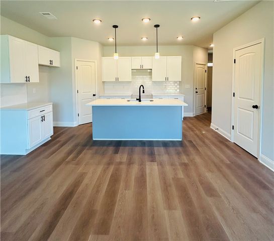 15 Crest Drive 1, Hartwell, GA 30643