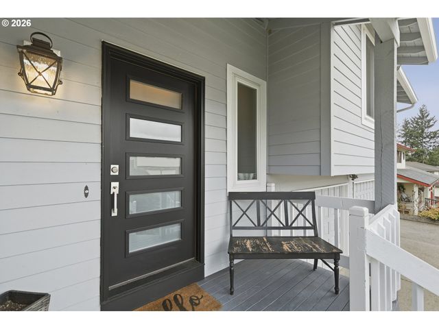 2160 Sw 26TH St, Gresham, OR 97080