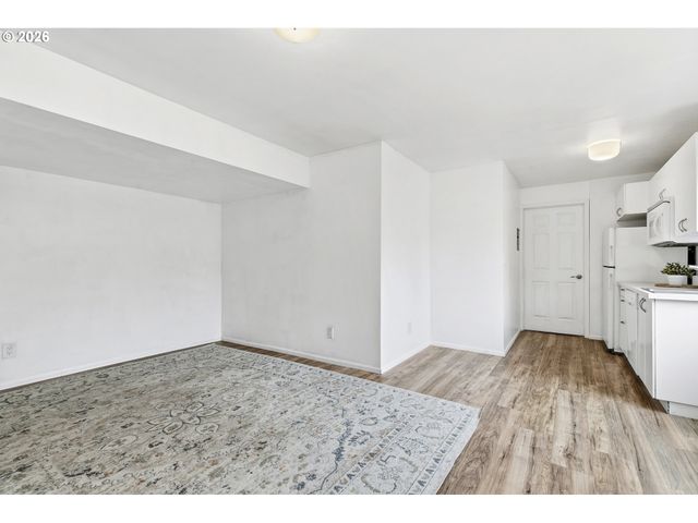 2160 Sw 26TH St, Gresham, OR 97080