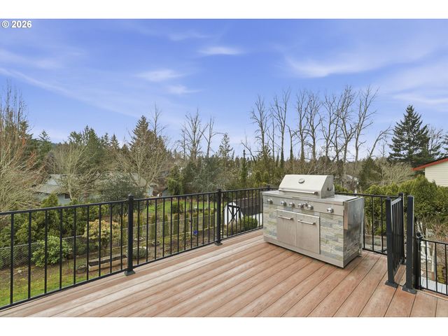 2160 Sw 26TH St, Gresham, OR 97080